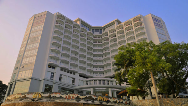 Overview Novotel Halong Bay