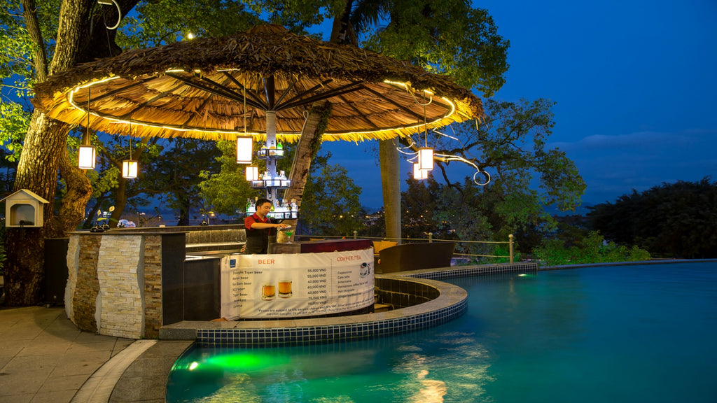 Dining Novotel Halong Bay