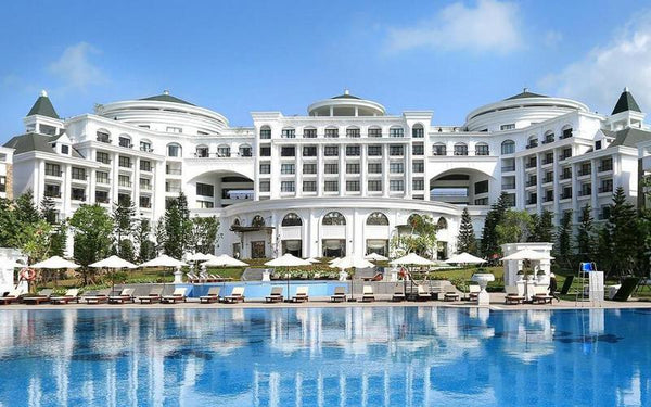 Overview Vinpearl resort Ha Long