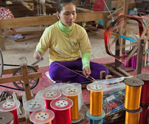 HALF DAY TOUR NATIONAL SILK CENTER