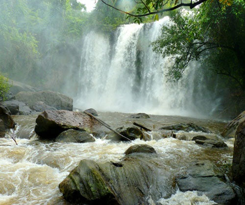 FULL DAY TOUR PHNOM KULEN MOUNTAIN & CITY TOUR