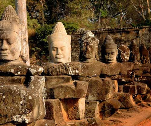 THE CENTRAL OF CAMBODIA 10 DAYS 9 NIGHTS